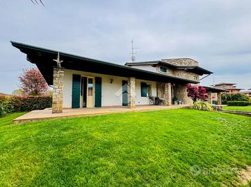 CAPANNONE A MANERBIO