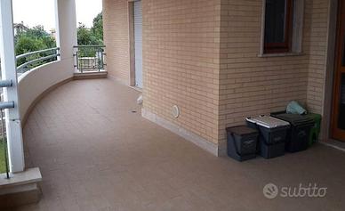 ACILIA MONTI DI SAN PAOLO BILOCALE Con BALCONE