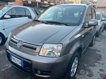 Fiat Panda 1.3 MJT 16V DPF 4x4 Climbing