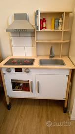 cucina giocattolo 