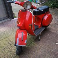 Piaggio Vespa PX 200 E