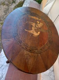 Antico tavolo sorrentino intarsiato 800 pulcinella