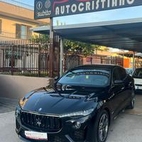 Maserti Levante  Gran sport 350CV