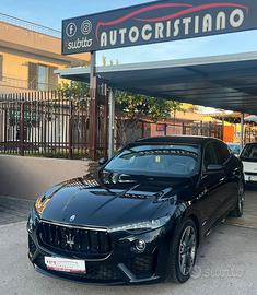 Maserti Levante  Gran sport 350CV