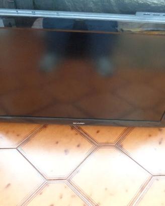 TV LCD SHARP  AQUOS LC-32D44E-BK x ricambi permuto
