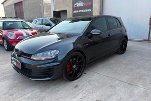 Volkswagen Golf GTI Performance 2.0 TSI 5 porte au