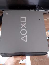 Consola PS4 Slim 250GB più controlli