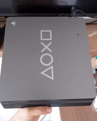 Consola PS4 Slim 250GB più controlli