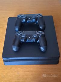 PlayStation PS4 slim 2TB con 2 controller