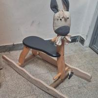 Cavallo a dondolo 