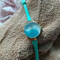 orologio resistente all'acqua 