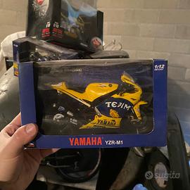 yamaha yzr-m1 camel rossi 2008 scala 1:12