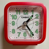 Sveglia Casio rossa