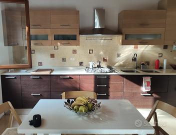 Cucina completa  di elettrodomestici