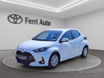 TOYOTA Yaris 1.0 active