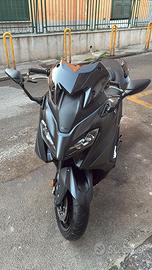 Tmax 560 2024