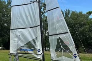 Nacra 17 foil