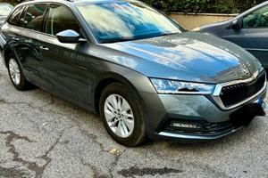Skoda Octavia Ambition Mild-hybrid 2023 20.500€