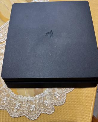 PS4 SLIM 1TB CON 2 CONTROLLER ORIGINALI