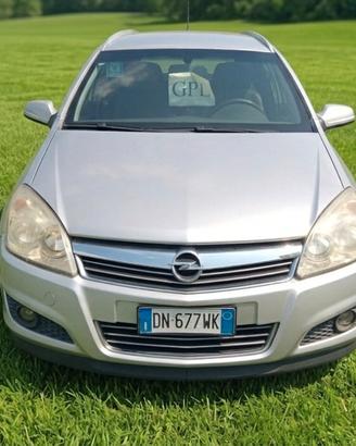 Opel Astra 1.6 16V VVT Station Wagon Cosmo