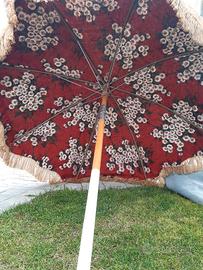 ombrellone vintage in iuta