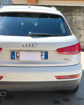 Audi q3 TDI 120cv business . 17600 tratt.