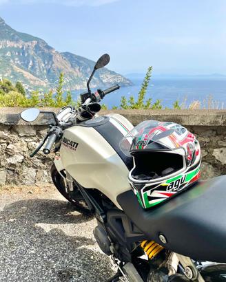 Ducati Monster 696