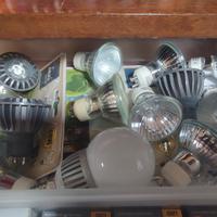 faretti alogeni e led 