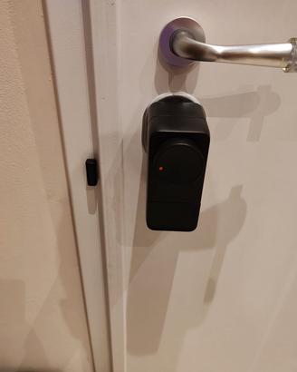 serratura Switchbot lock pro con tastiera ed hub