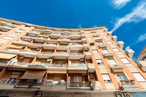 2 LOCALI A ROMA