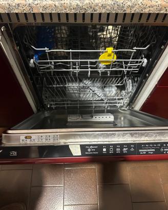 Cucina perfettamente tenuta