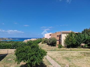 3 LOCALI A TRINITÀ D'AGULTU E VIGNOLA