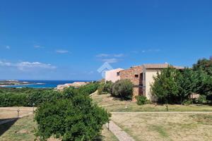 3 LOCALI A TRINITÀ D'AGULTU E VIGNOLA