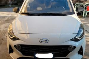 Hyundai i10 2021 con 11.600 km