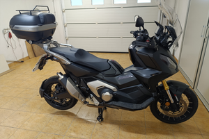 Honda xadv