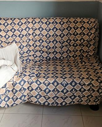 Divano letto con doghe in legno 
