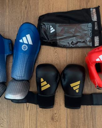 Set completo ADIDAS per kick boxing o boxe