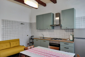 Bilocale attrezzato in elegante corte rustica