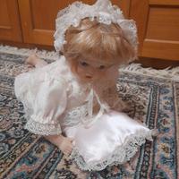 bambola in ceramica da collezione