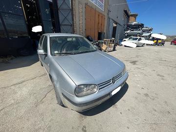 Ricambi Volkswagen Golf 4 1.9 TDi 115cv del 2001