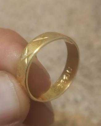 Anello oro , circa 3 carati 750