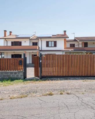 Villa di 270 m² con più di 5 locali a Viterbo