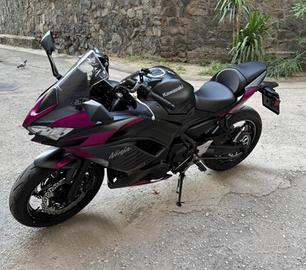 KAWASAKI ninja 650