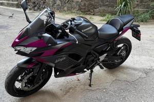 KAWASAKI ninja 650