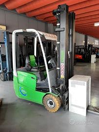 CARRELLO ELEVATORE ELETTRICO