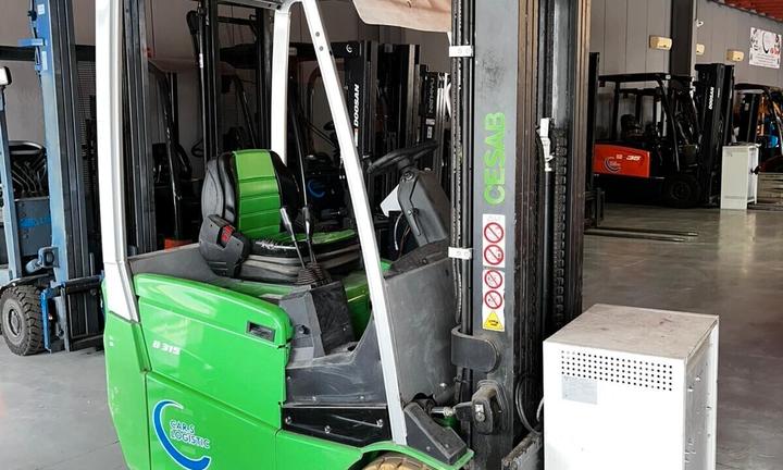 CARRELLO ELEVATORE ELETTRICO