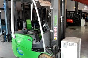 CARRELLO ELEVATORE ELETTRICO