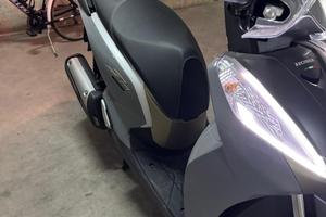 Moto Honda SH 300 A