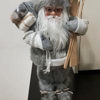 Statua natalizia Babbo Natale Invernale.