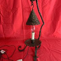 Lampada da tavolo in ferro battuto, pezzo unico